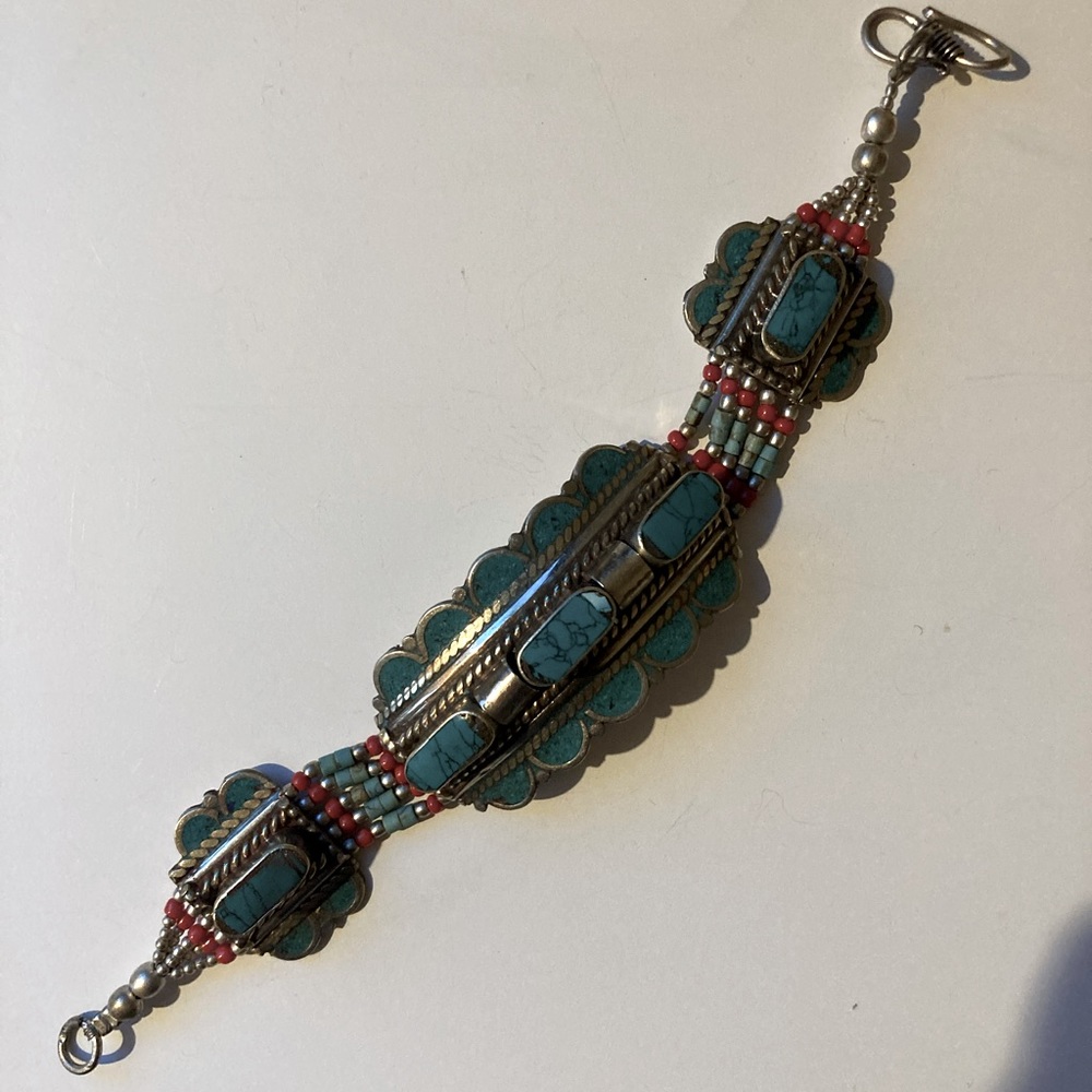 Moroccan bracelet made of real turquoise